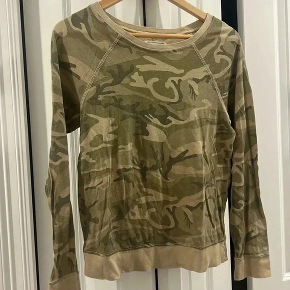 Current/Elliot Camo Top Pre Loved Size 0 - Picture 1 of 3